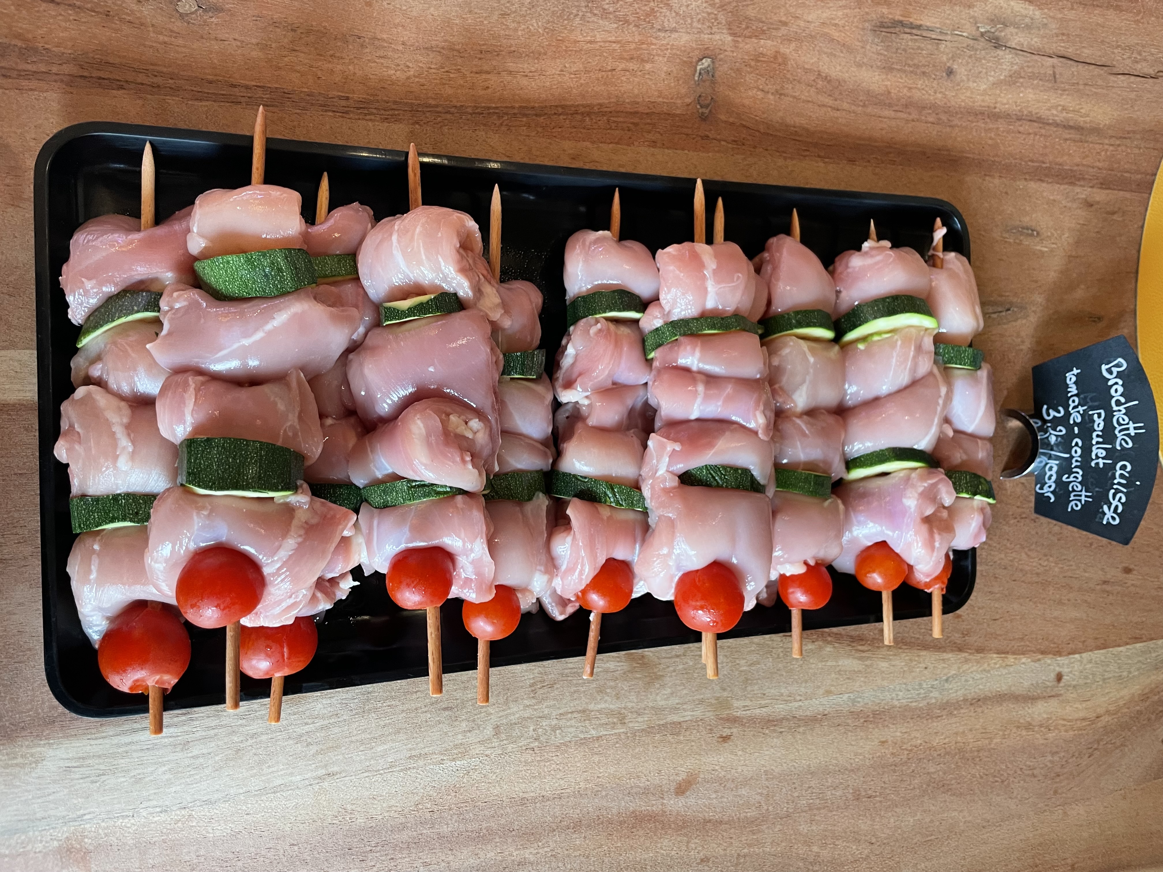 Brochette de poulet courgette tomate réseaux.jpeg